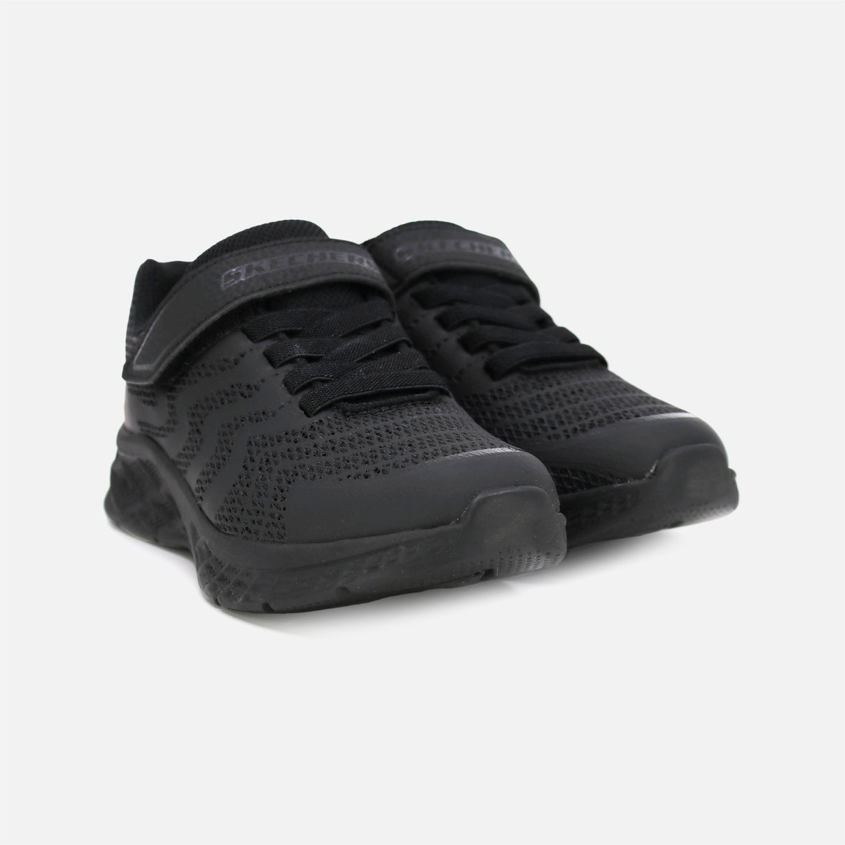 حذاء رياضي ولادي