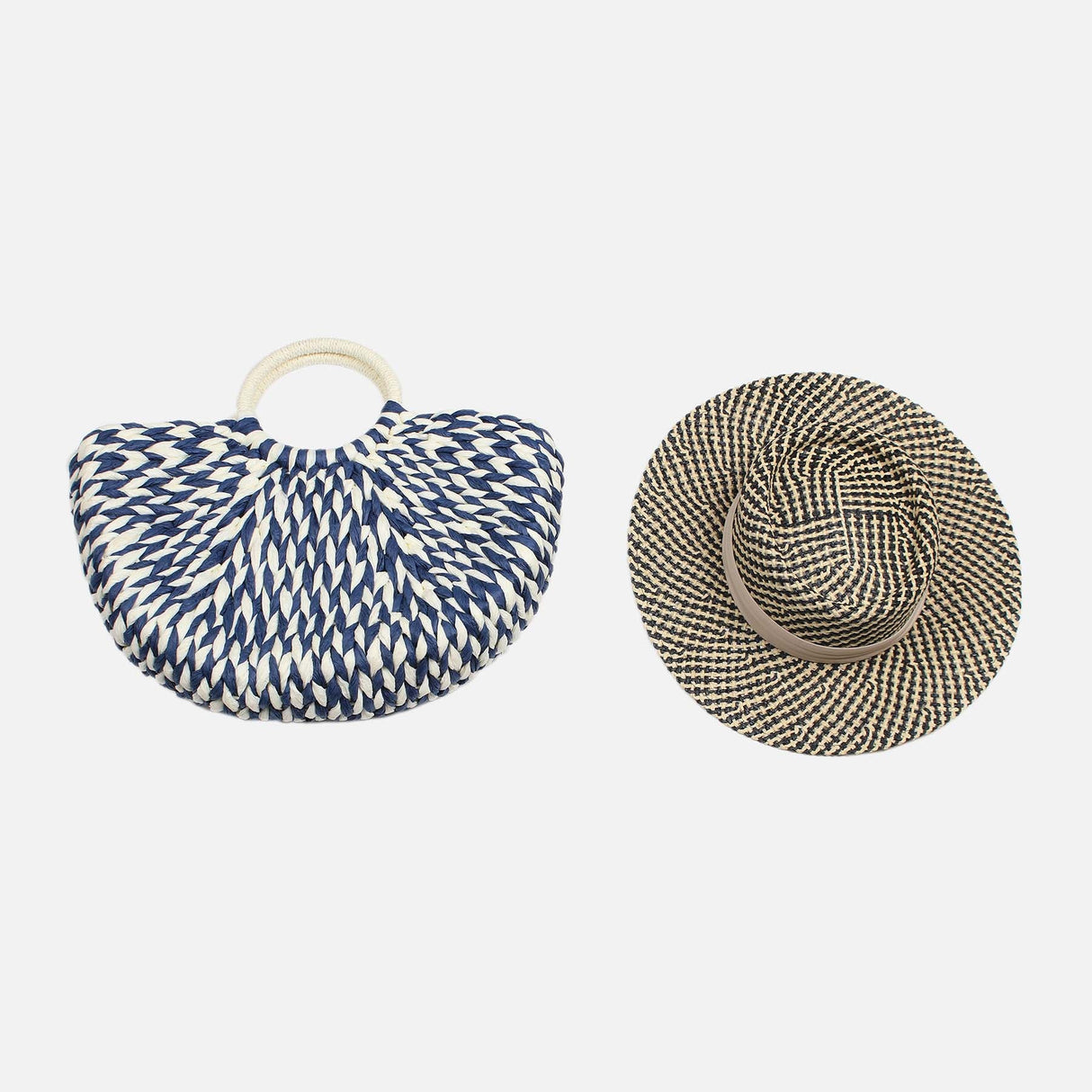 LADIES HAT & BAG (57 CM)