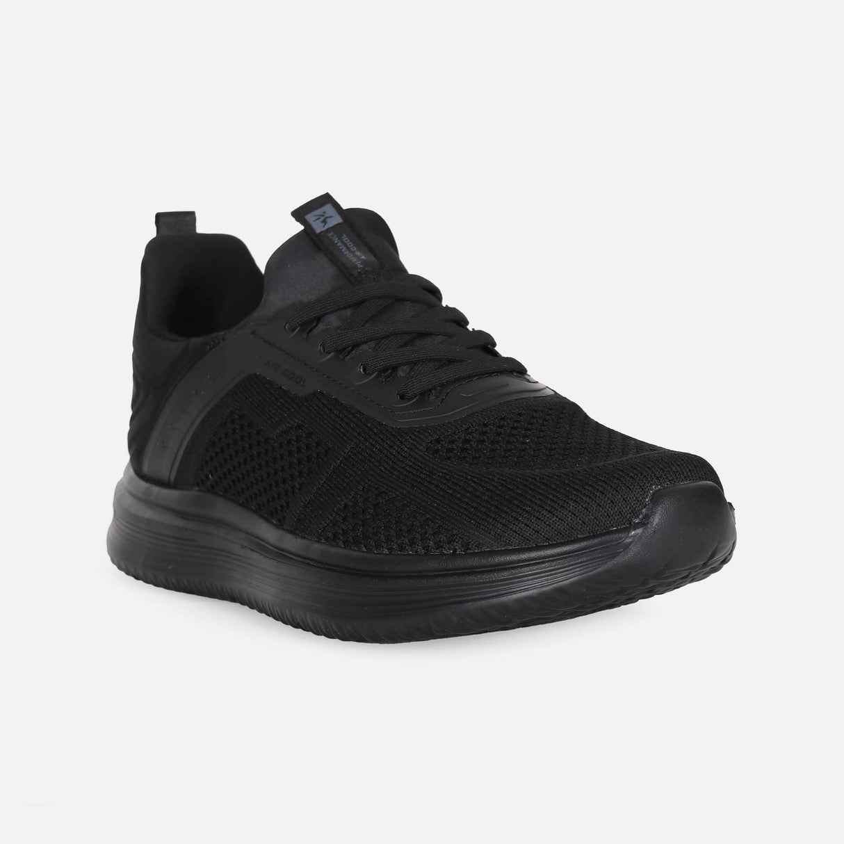 حذاء رياضي ولادي