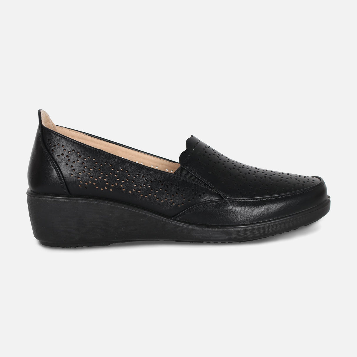 LADIES CASUAL SLIP-ON SHOES