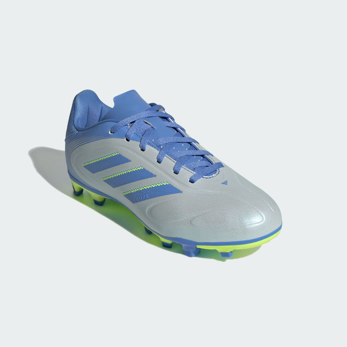 MEN SOCCER LACE-UP SHOES