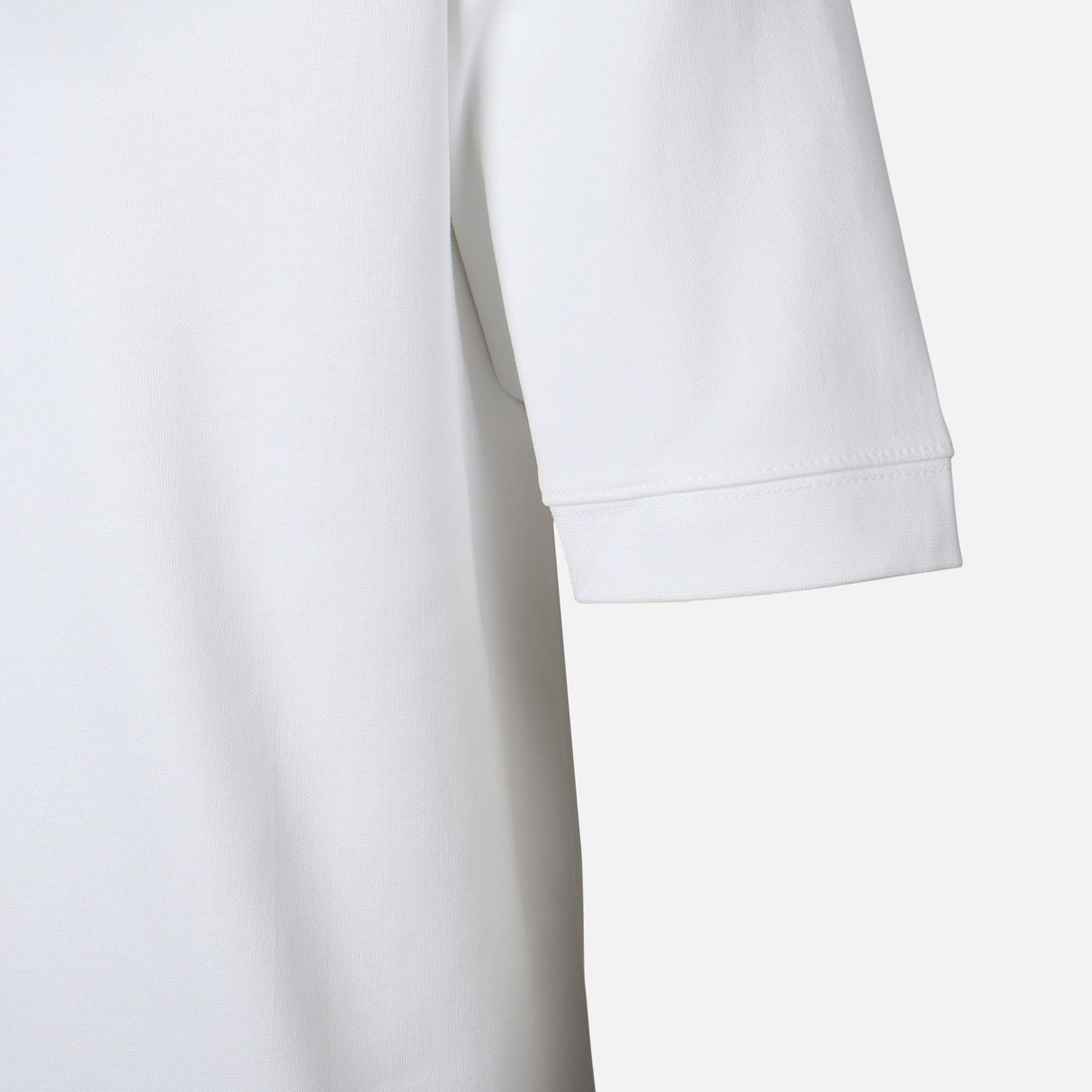 Men T-Shirt Round Neck