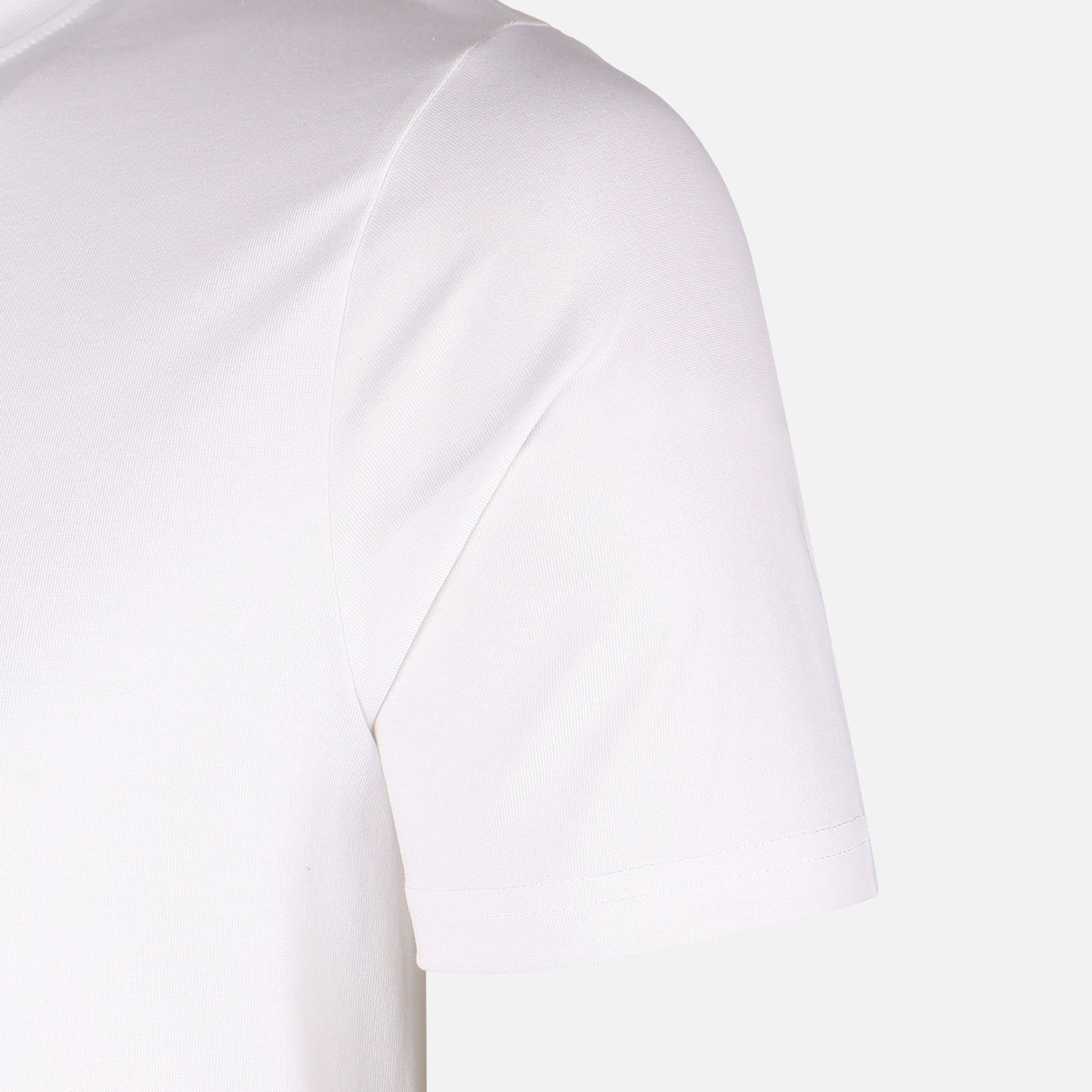 Men T-Shirt Round Neck