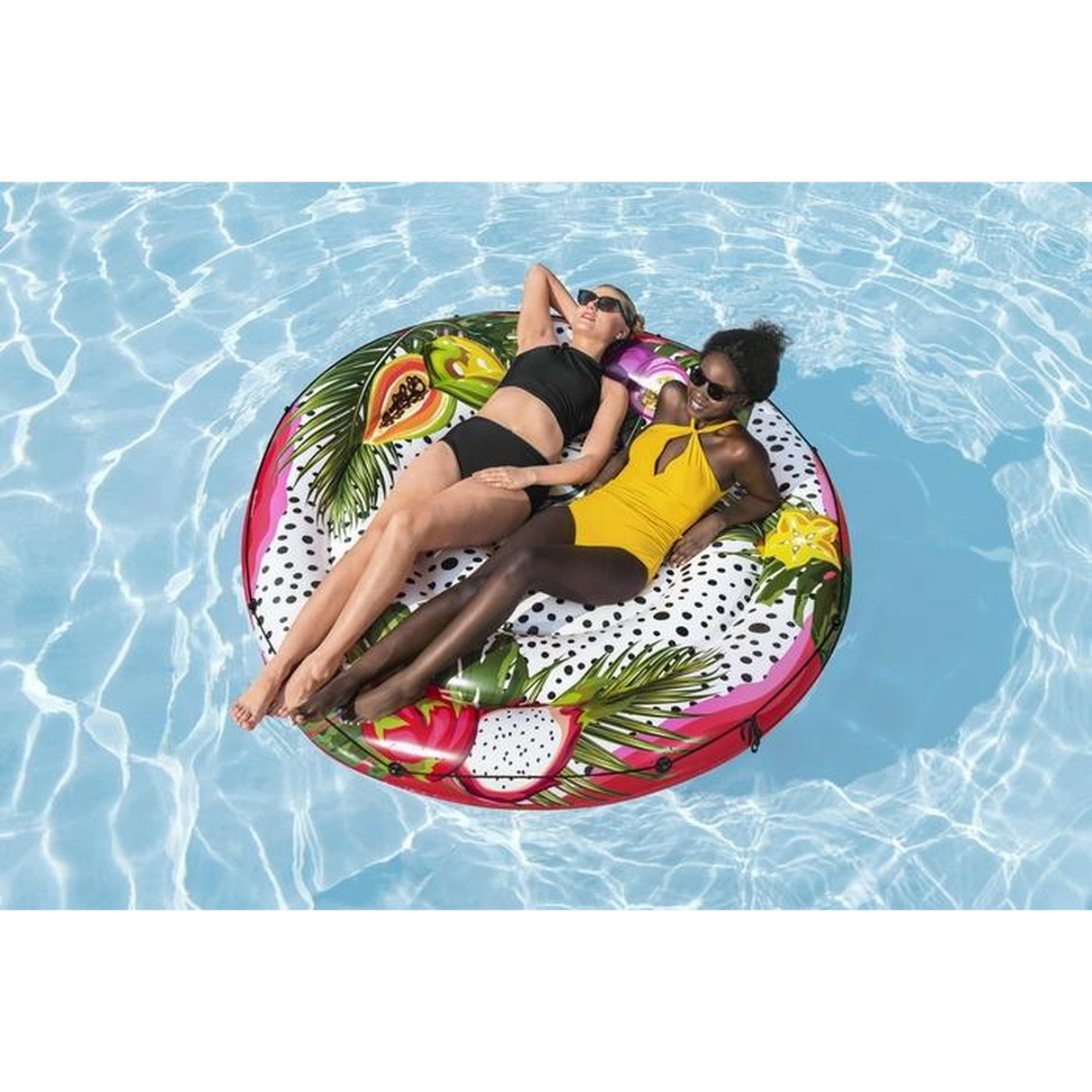 عوامة للسباحة