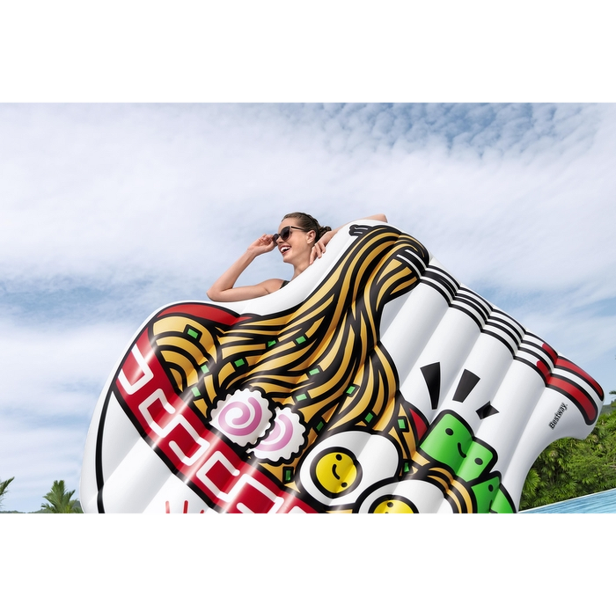 عوامة للسباحة