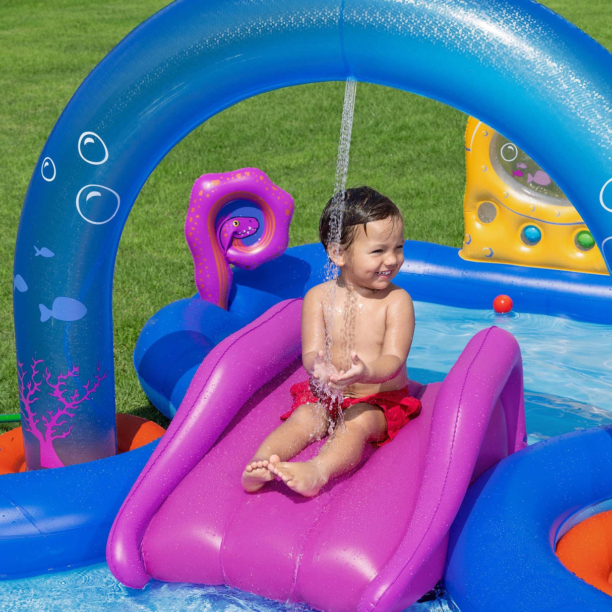 مركز اللعب المائي (3.30X1.88M)