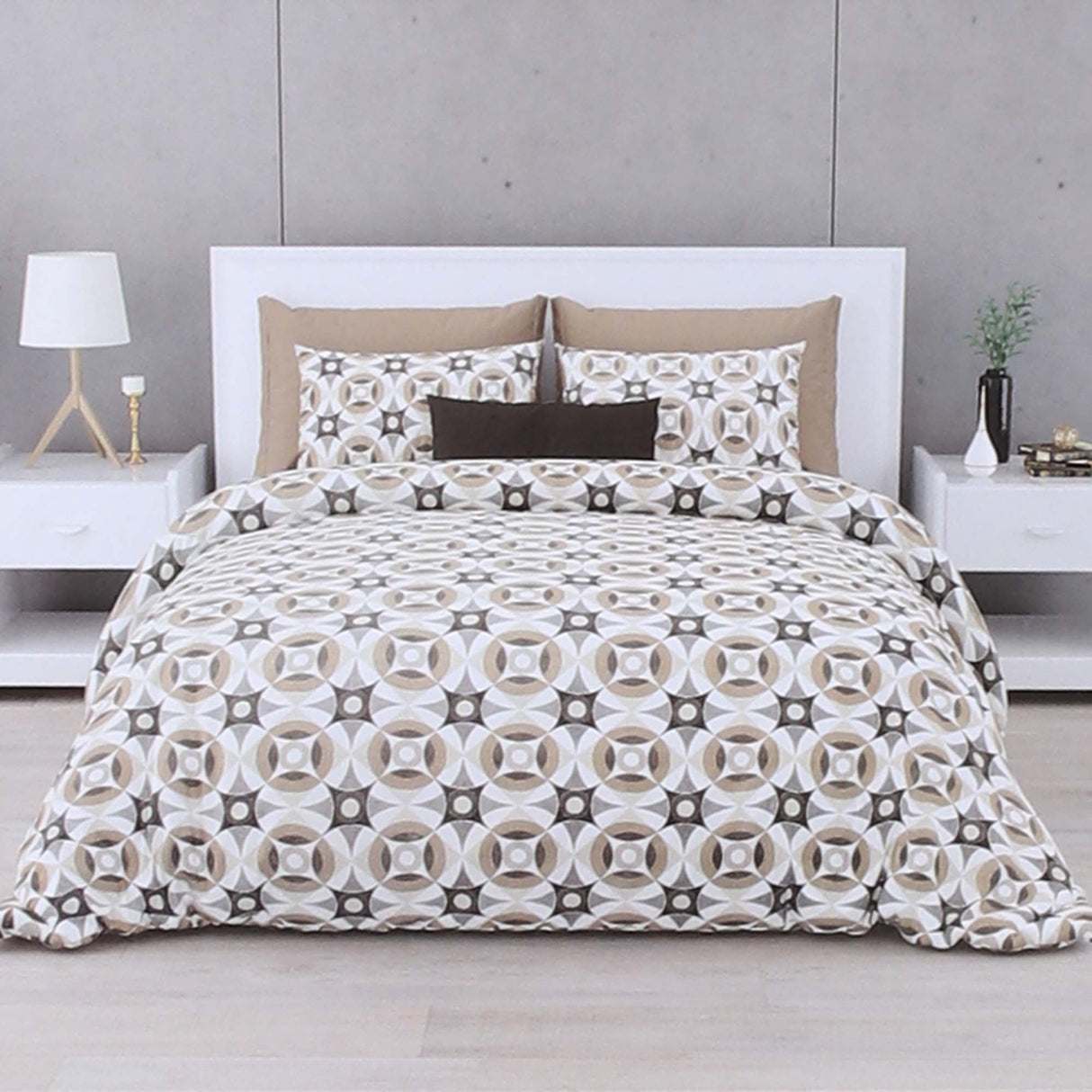Bed Sheet With 2 Pillow Cover (274 x 274 cm)
