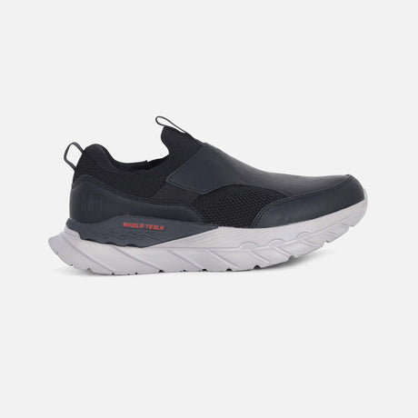 MEN SPORTS SLIP-ON SHOES