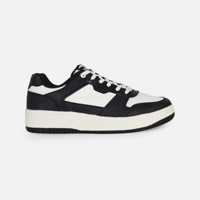 LADIES CASUAL LACE-UP SHOES