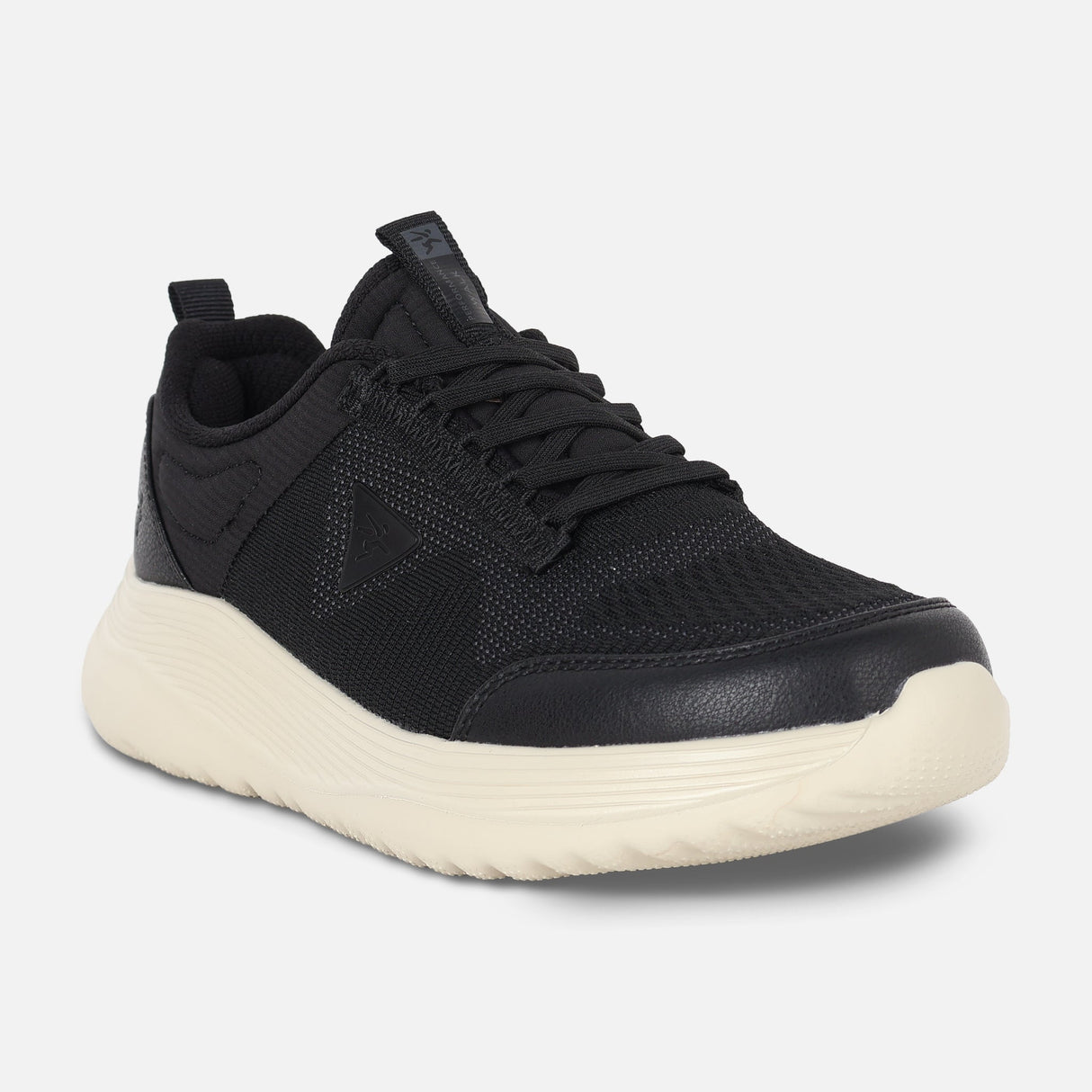 حذاء رياضي ولادي