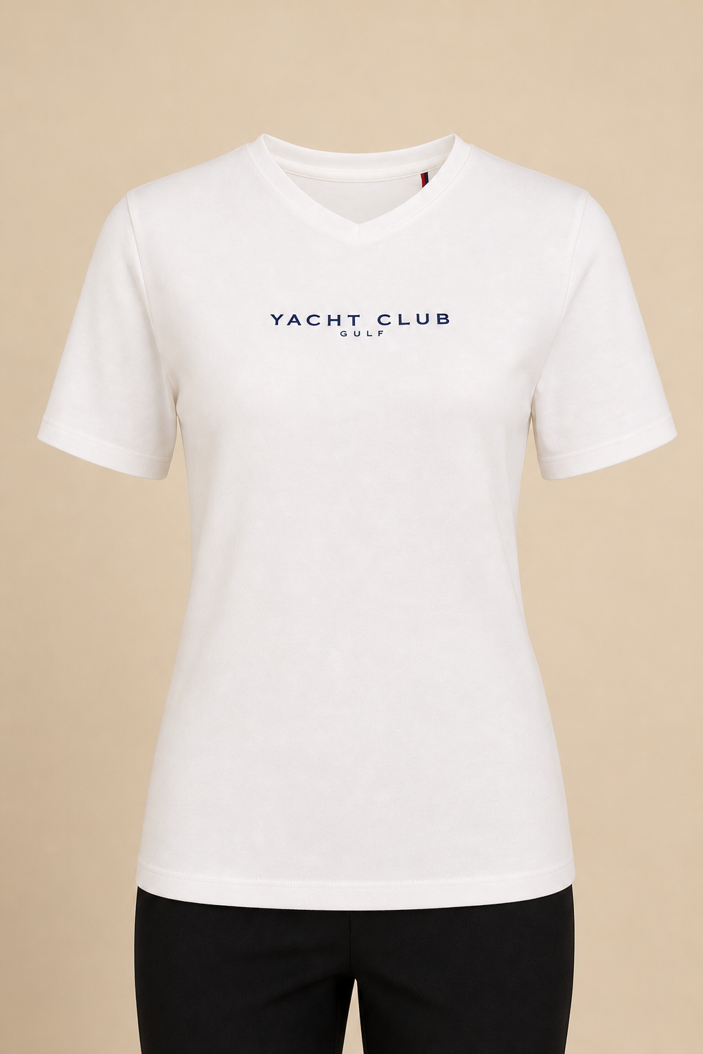 MNBFS71 WOMEN'S BASIC MODAL BLEND V NECK TEE / MNBFS71 WOMEN - WHITE - on model