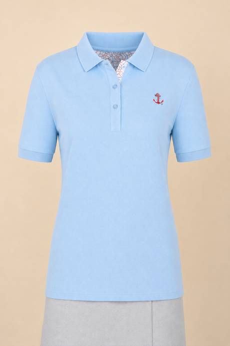 MNBFS72B WOMEN'S B BASIC PQ POLO / MNBFS72B WOMEN'S B BASIC - LTSKY BLUE - on model
