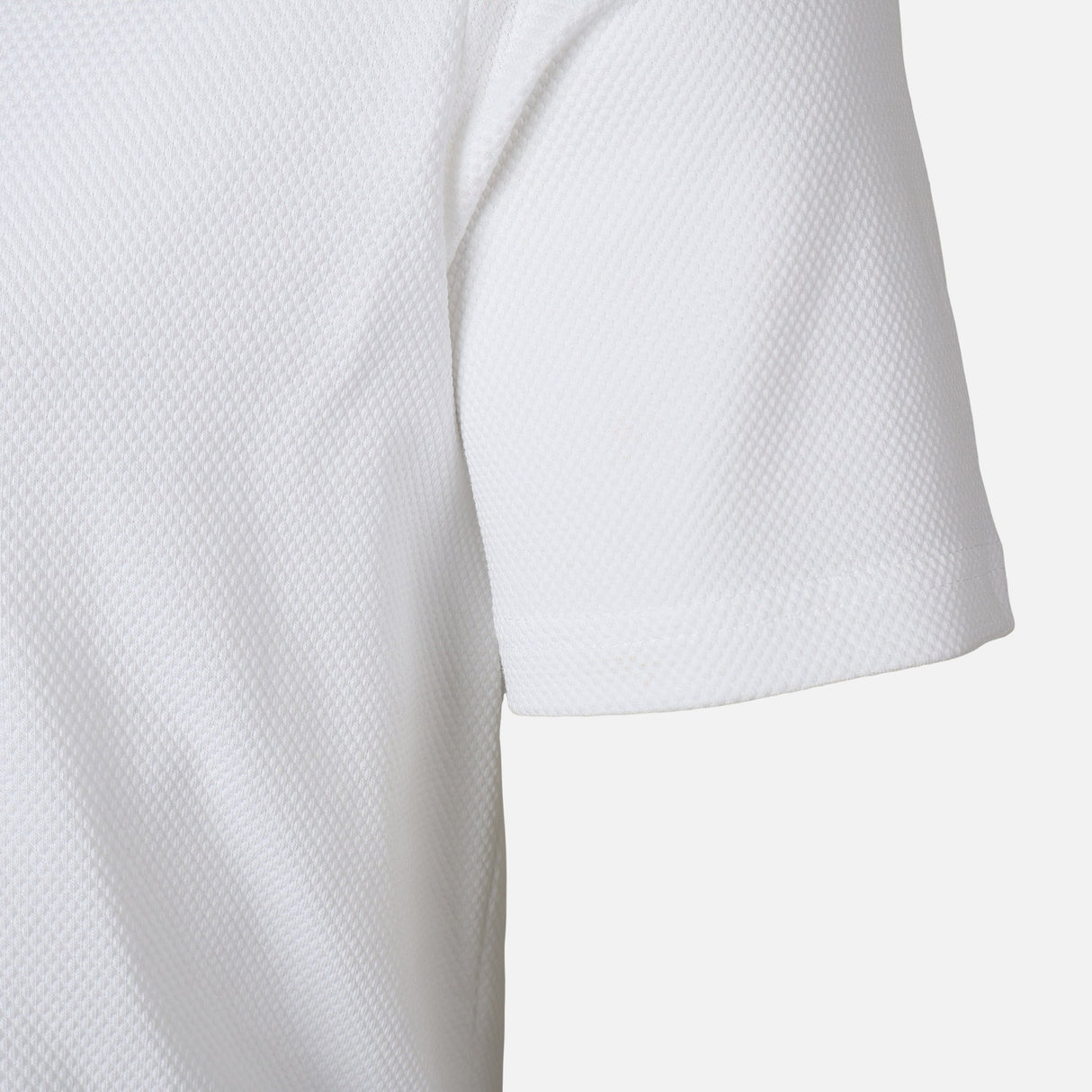 Men T-Shirt Round Neck