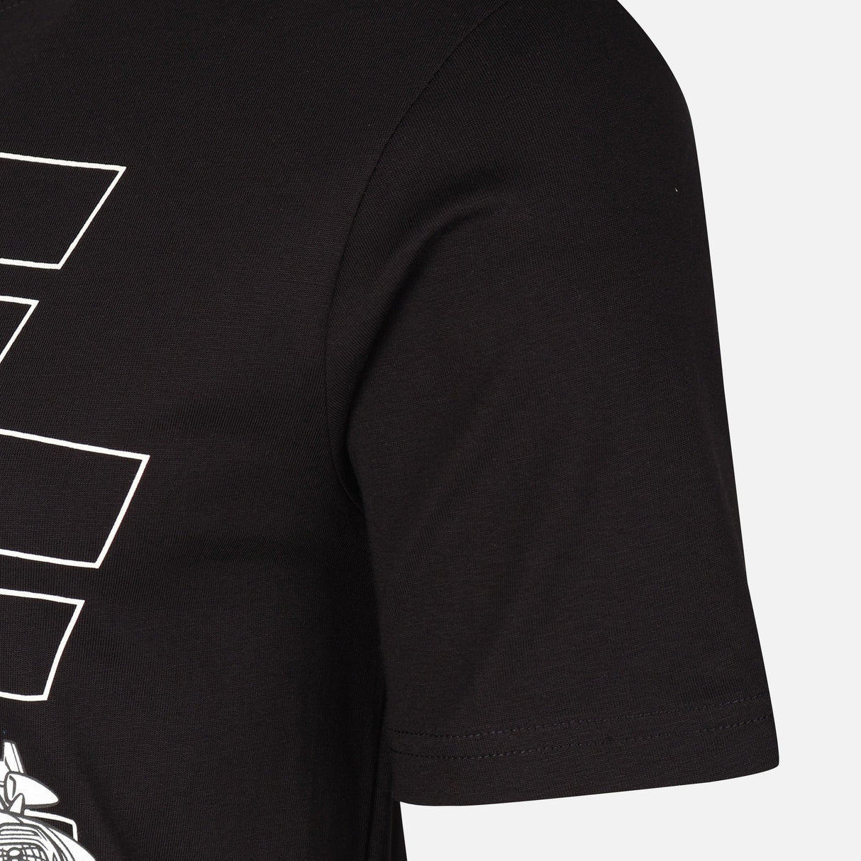 Men T-Shirt Round Neck