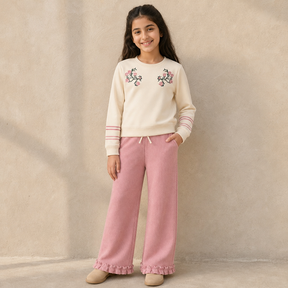 03-17041-JG GIRLS FASHION SET PANT 2 / 03-17041-JG GIRLS FAS - VANL-MRUFL - on model