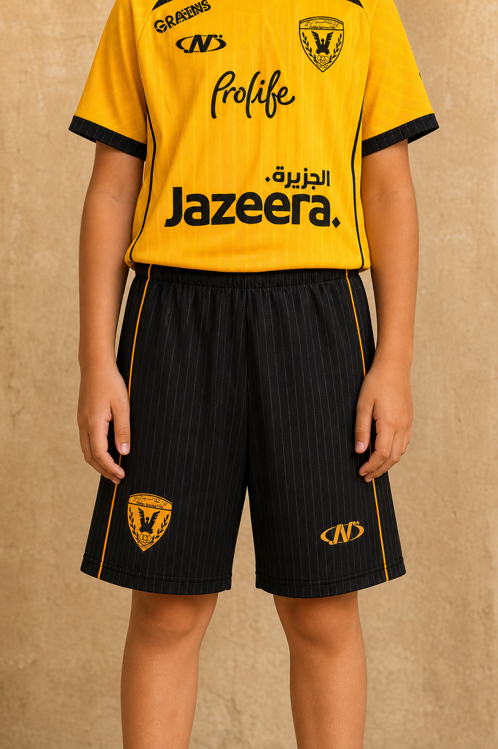 Boys Qadsia Short - BLACK - on model