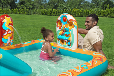 Retro Groove Family Water Play Center