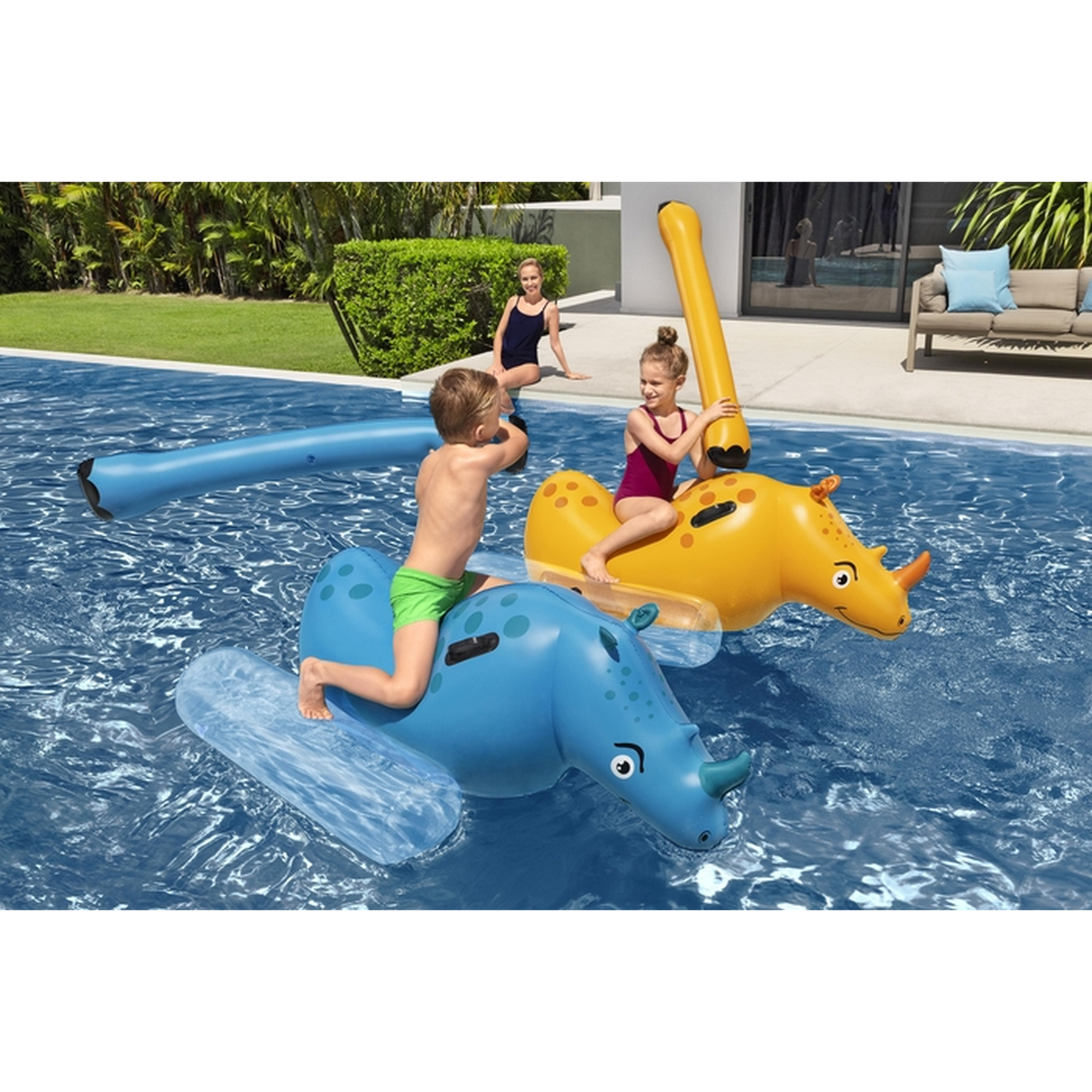 عوامة للسباحة 