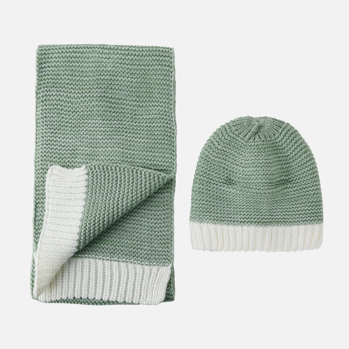 LADIES CAP AND SCARF SET